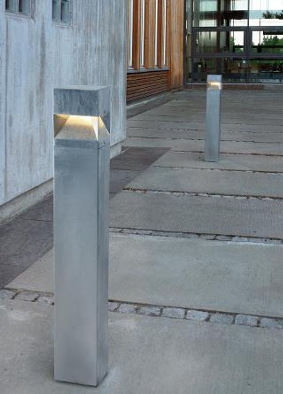 Norlys Arvika 893 Pullert 12,7W LED med Stikkontakt Sort